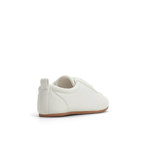 Quincie  /  Sneakers