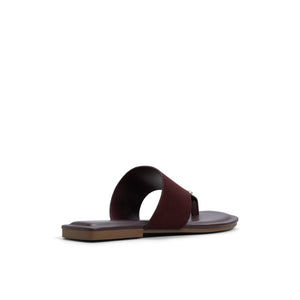 Rachylle / Flat Sandals