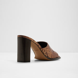 Re-Sophia / Heeled Sandals