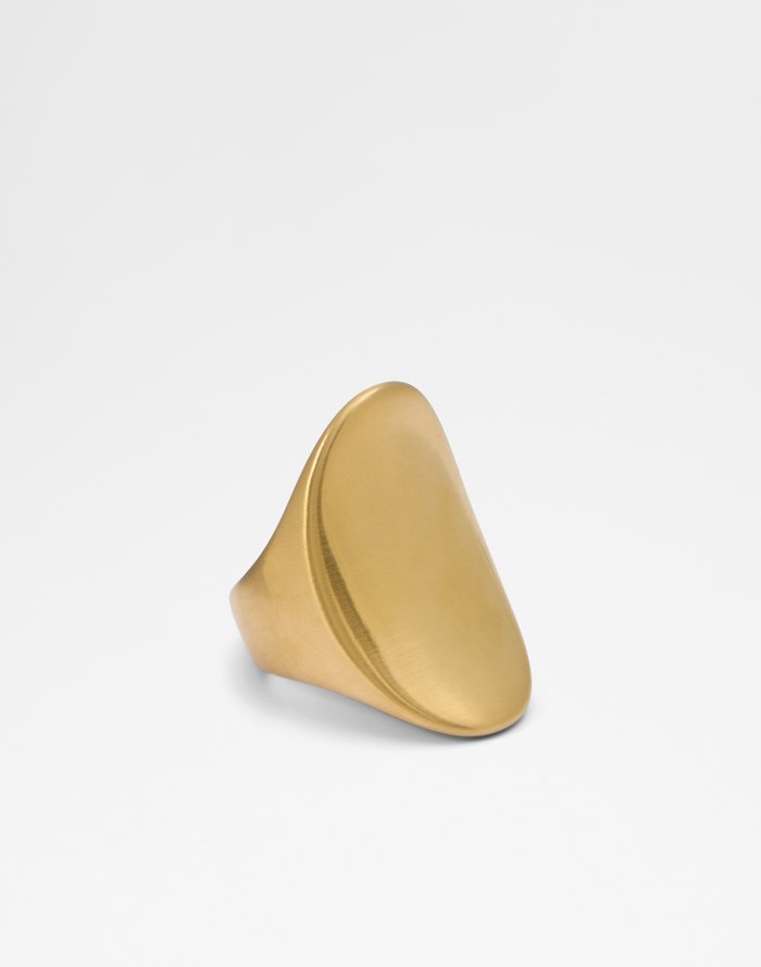 Reigna / إكسسوارات