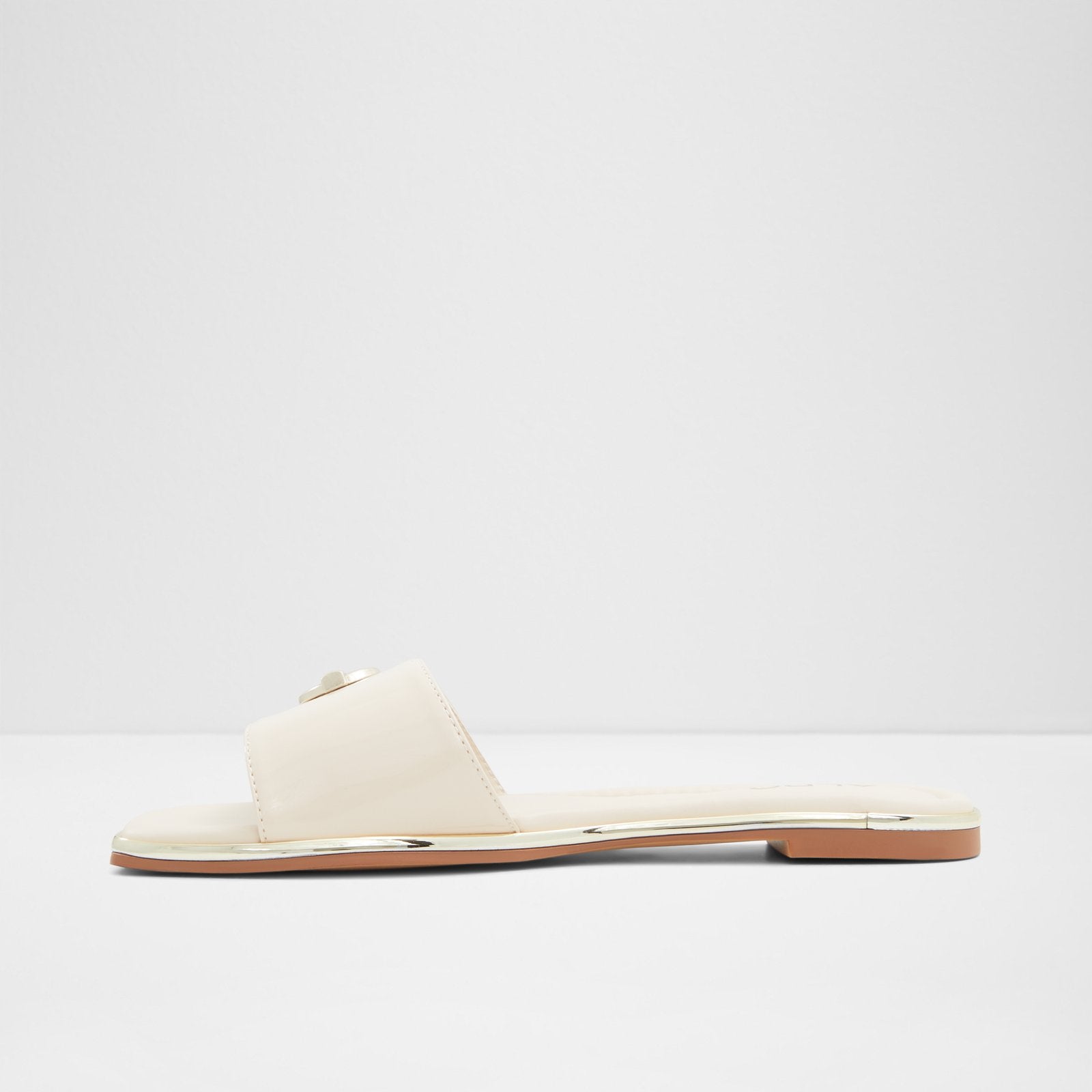 Remila / Flat Sandals
