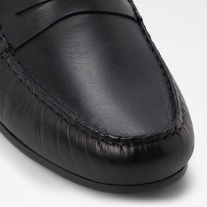 Remus / Loafers