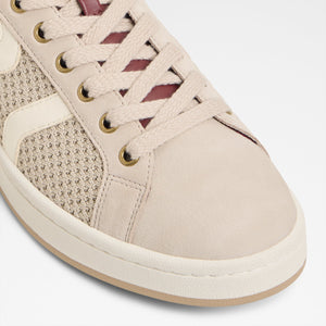 Retrokicks / أحذية رياضية