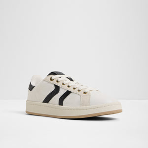 Retrokicks / أحذية رياضية