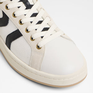 Retrokicks / أحذية رياضية