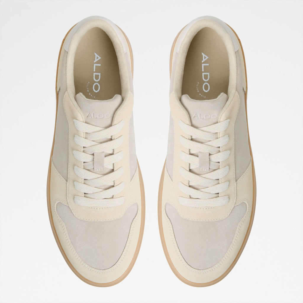 Retrosneaker / Sneakers
