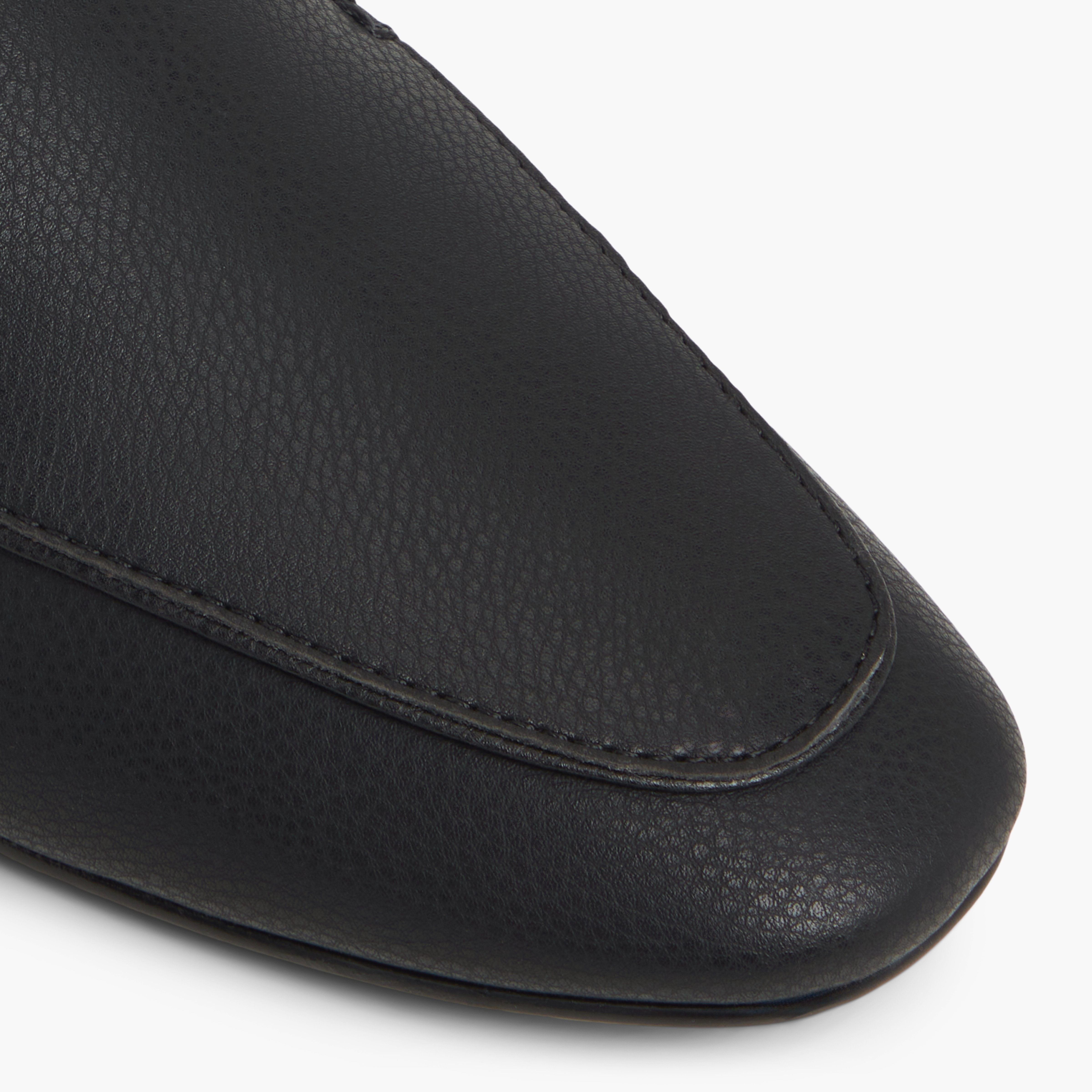 Rhiley \ Loafers