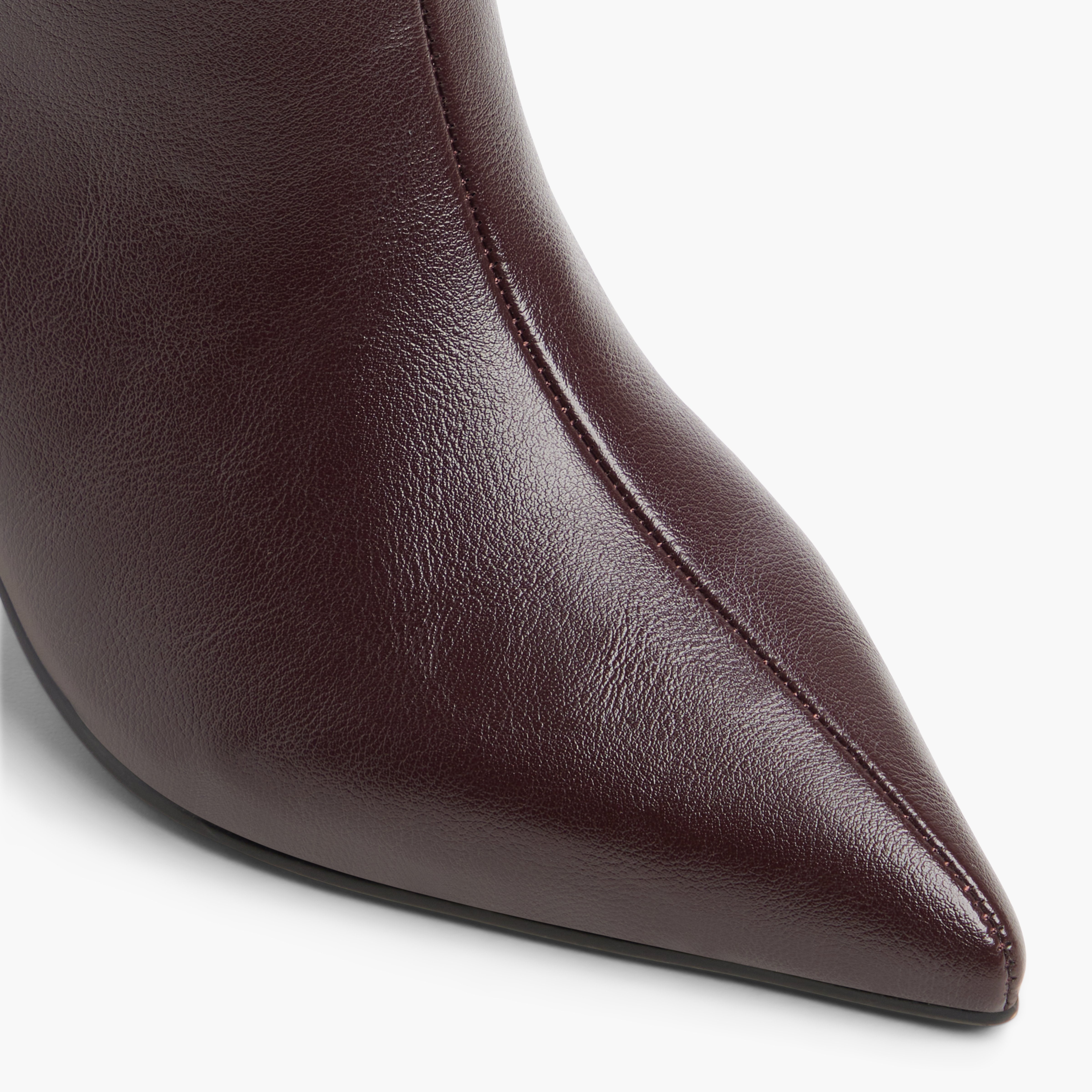 Rhodde \ Knee-High Boots