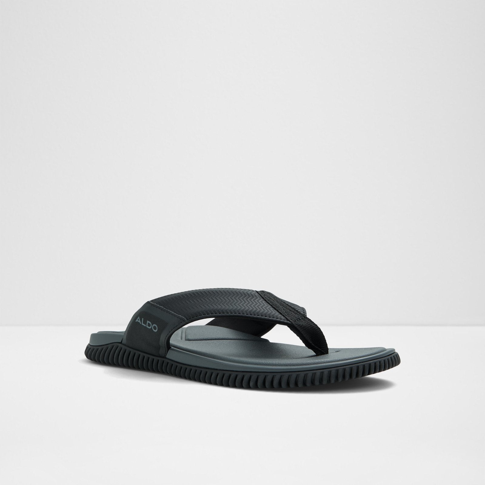 Riptide / Flat Sandals