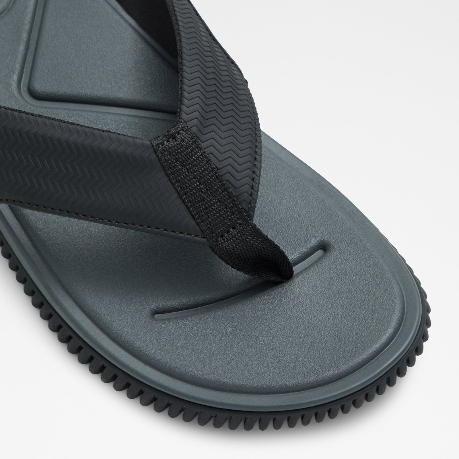 Riptide / Flat Sandals
