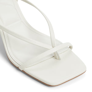 Riva / Heeled Sandals