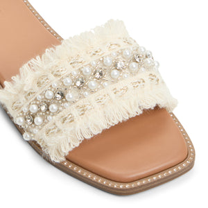 Rojas  /  Flat Sandals