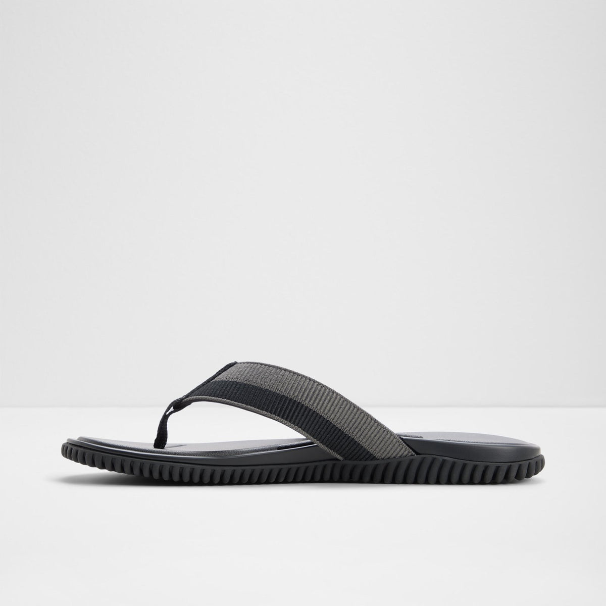 Sainz / Flat Sandals