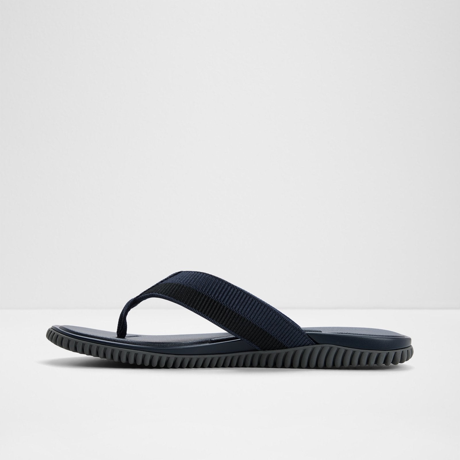 Sainz / Flat Sandals