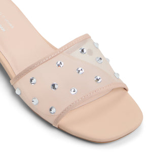 Sakinah  /  Flat Sandals