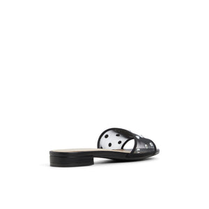 Sakinah  /  Flat Sandals