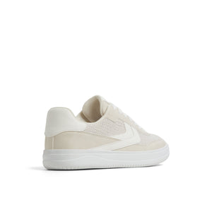 Salome  /  Sneakers