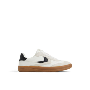 Salome / Sneakers