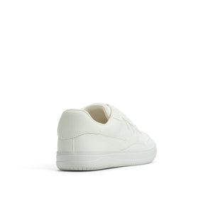 Salome  /  Sneakers