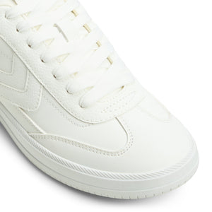 Salome  /  Sneakers