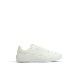 Salome  /  Sneakers
