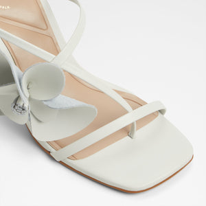 Sandflower / Heeled Sandals