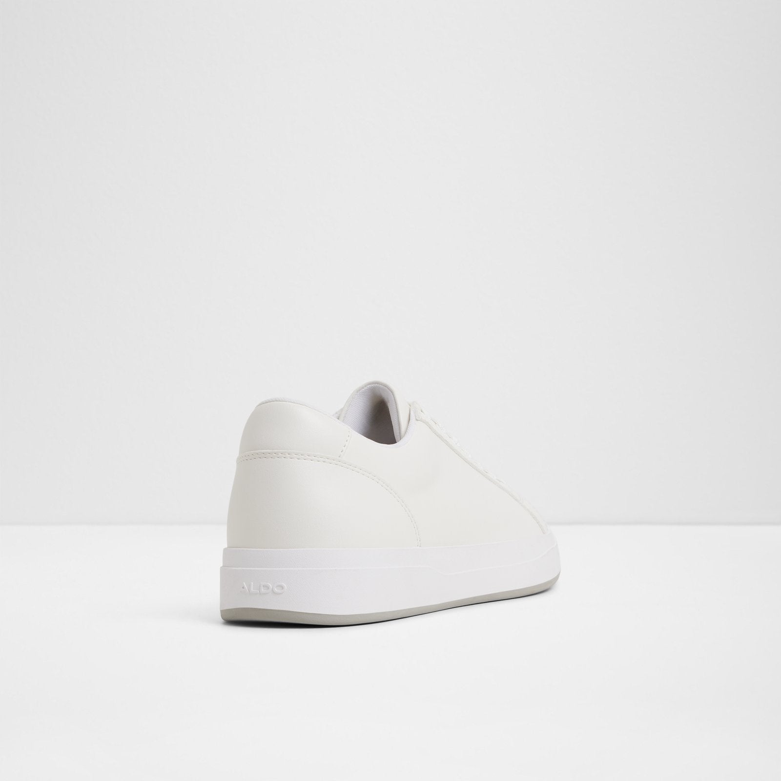 Scottiee / Sneakers