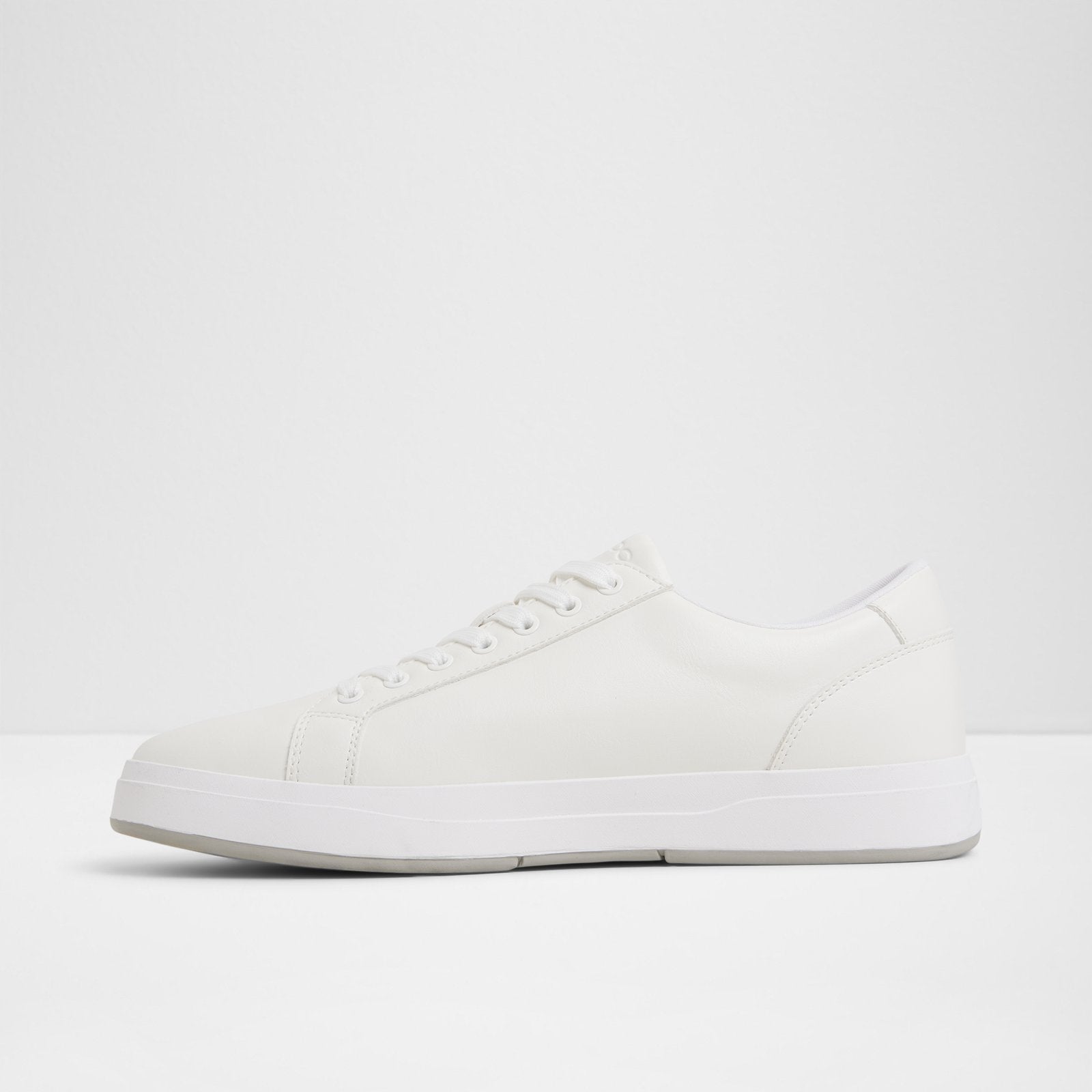 Scottiee / Sneakers