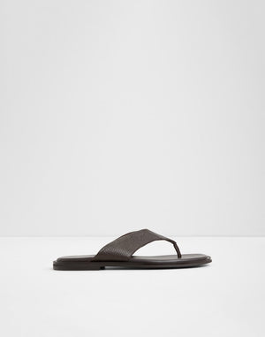 Serano / Flat Sandals