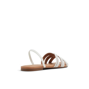 Serenityy / Flat Sandals