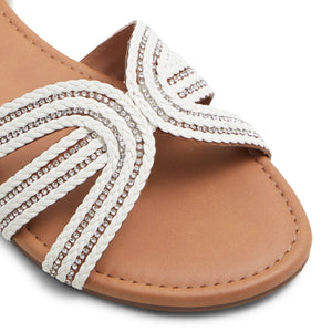 Serenityy / Flat Sandals