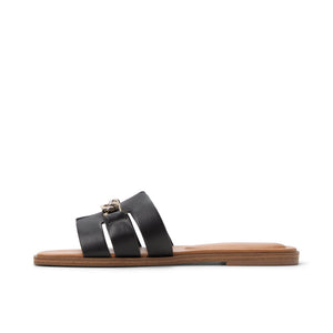 Serinna / Flat Sandals