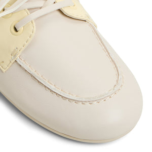 Shelly  /  Loafers