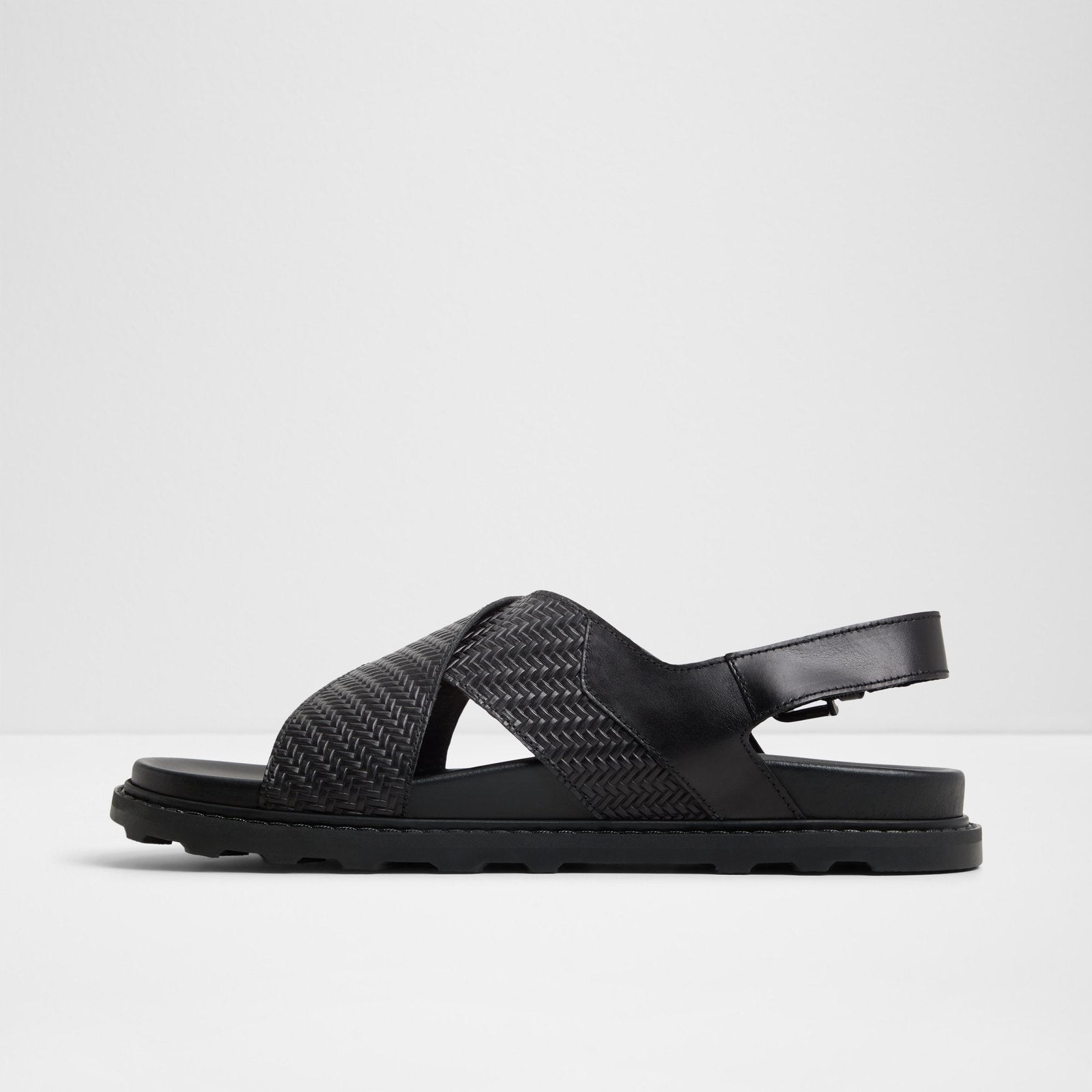 Silvo / Flat Sandals
