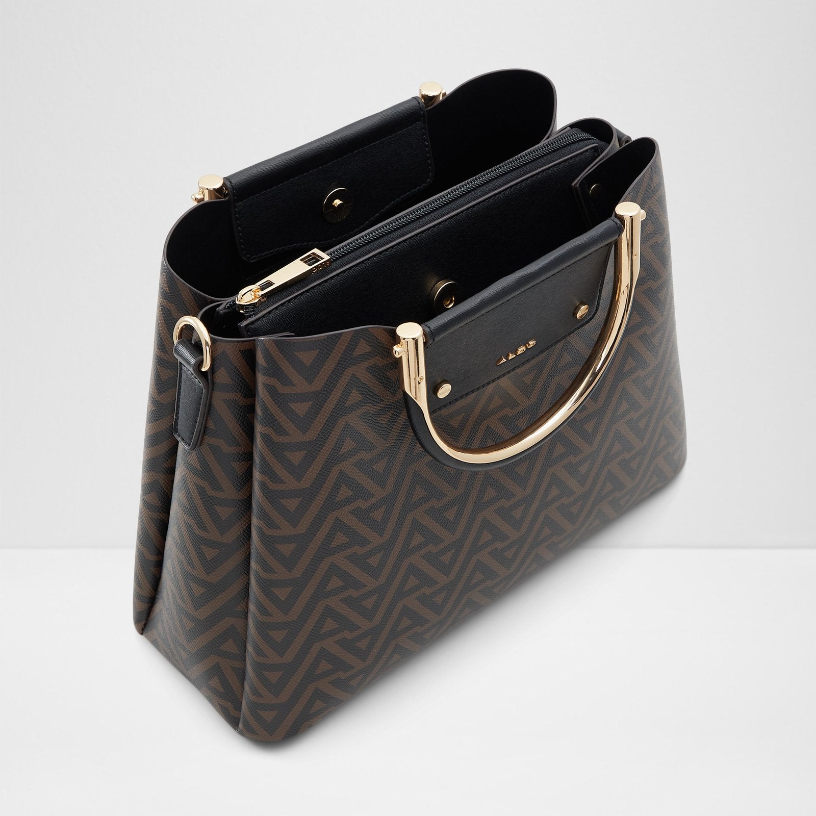 Sloana / Satchel