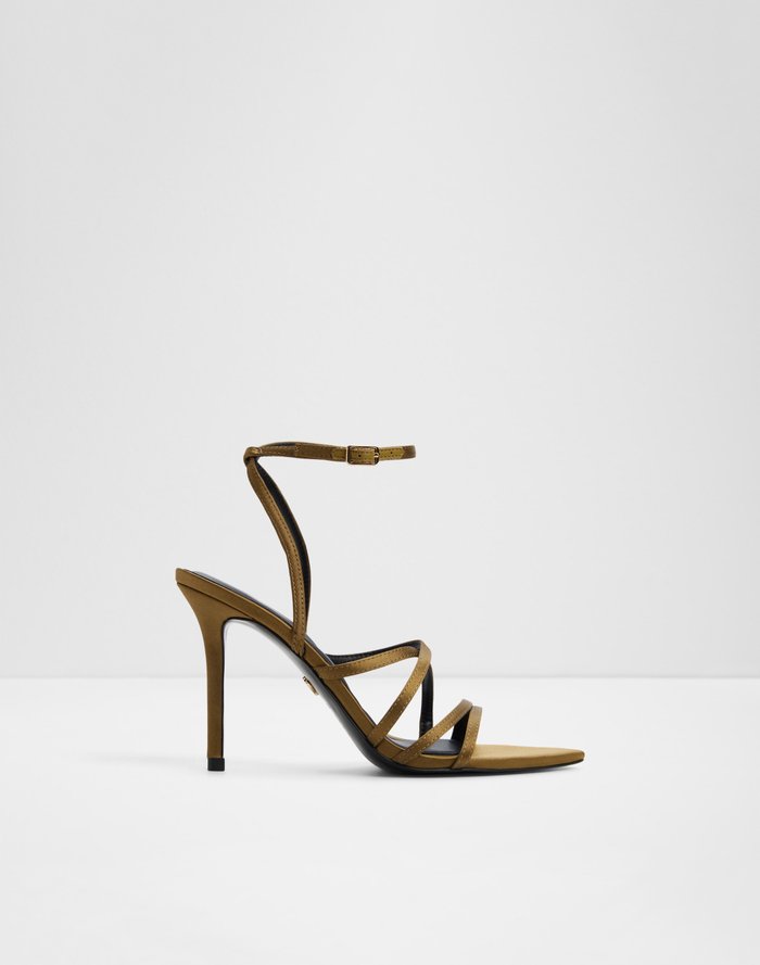 Solania / Heeled Sandals