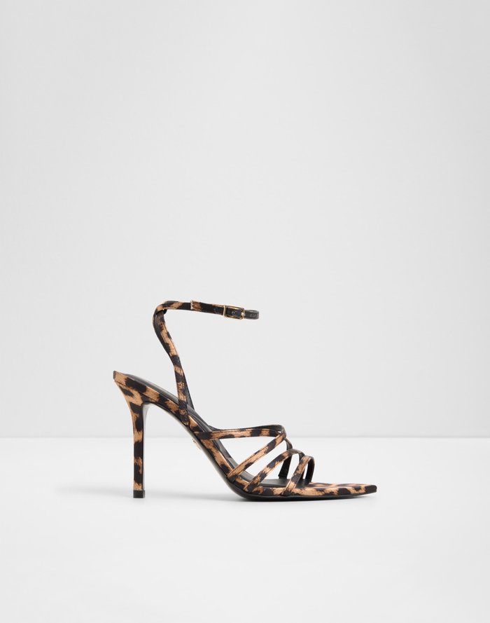 Solania / Heeled Sandals