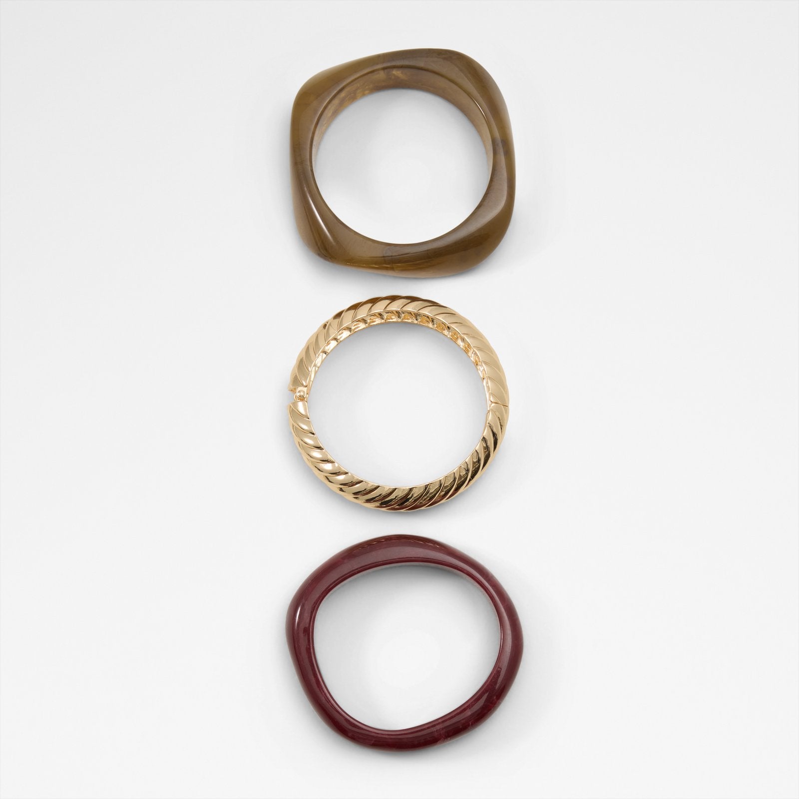 Solares / إكسسوارات