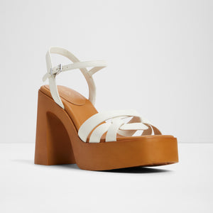 Solenia / Heeled Sandals