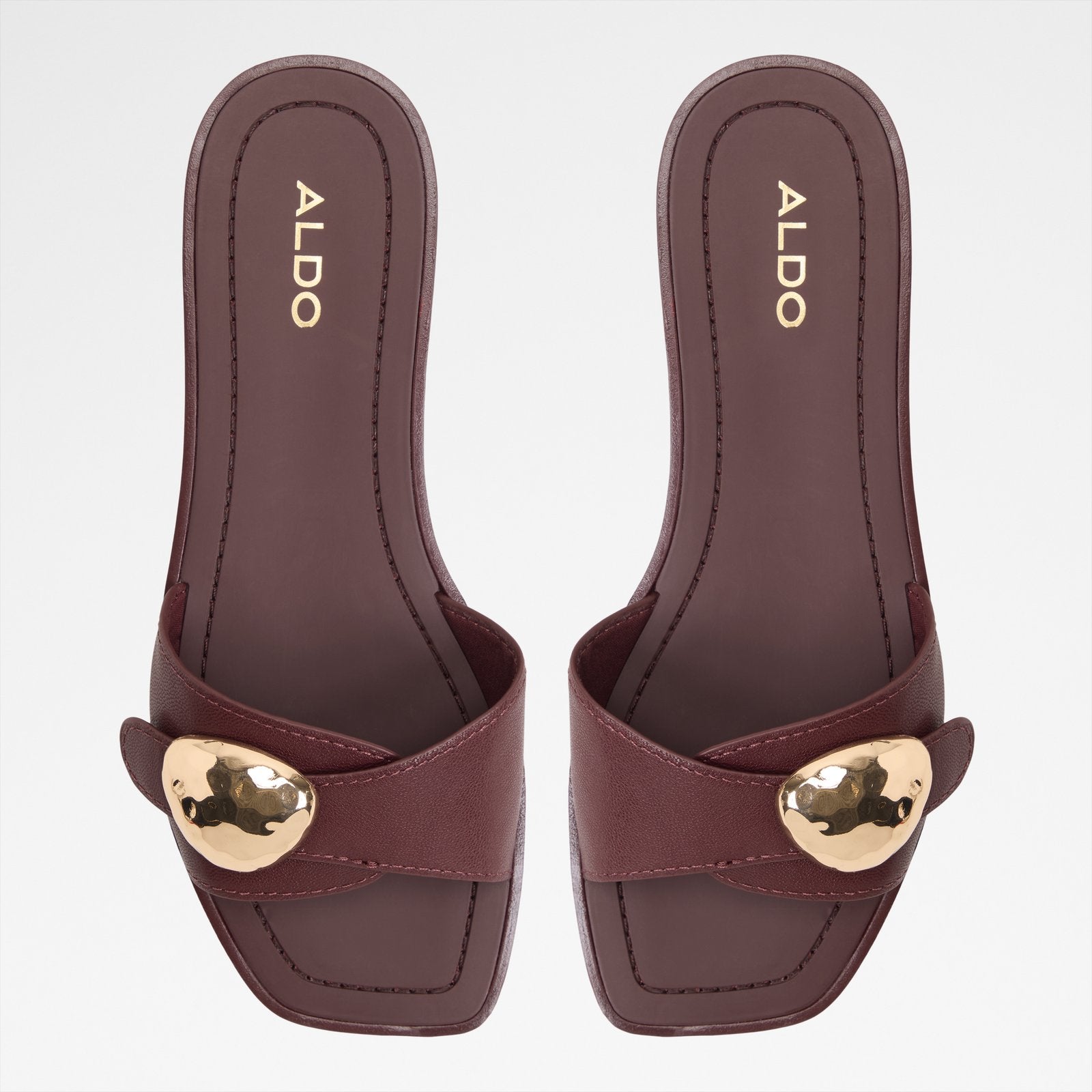 Somer / Flat Sandals