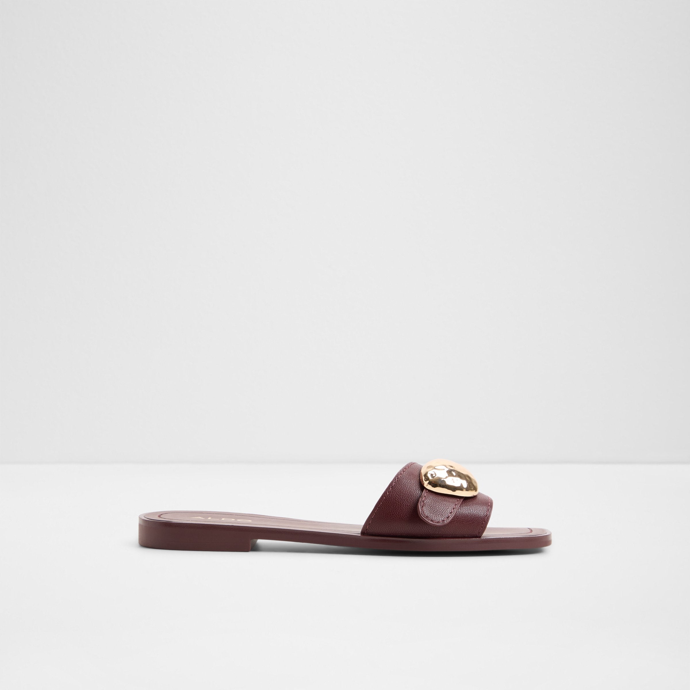 Somer / Flat Sandals