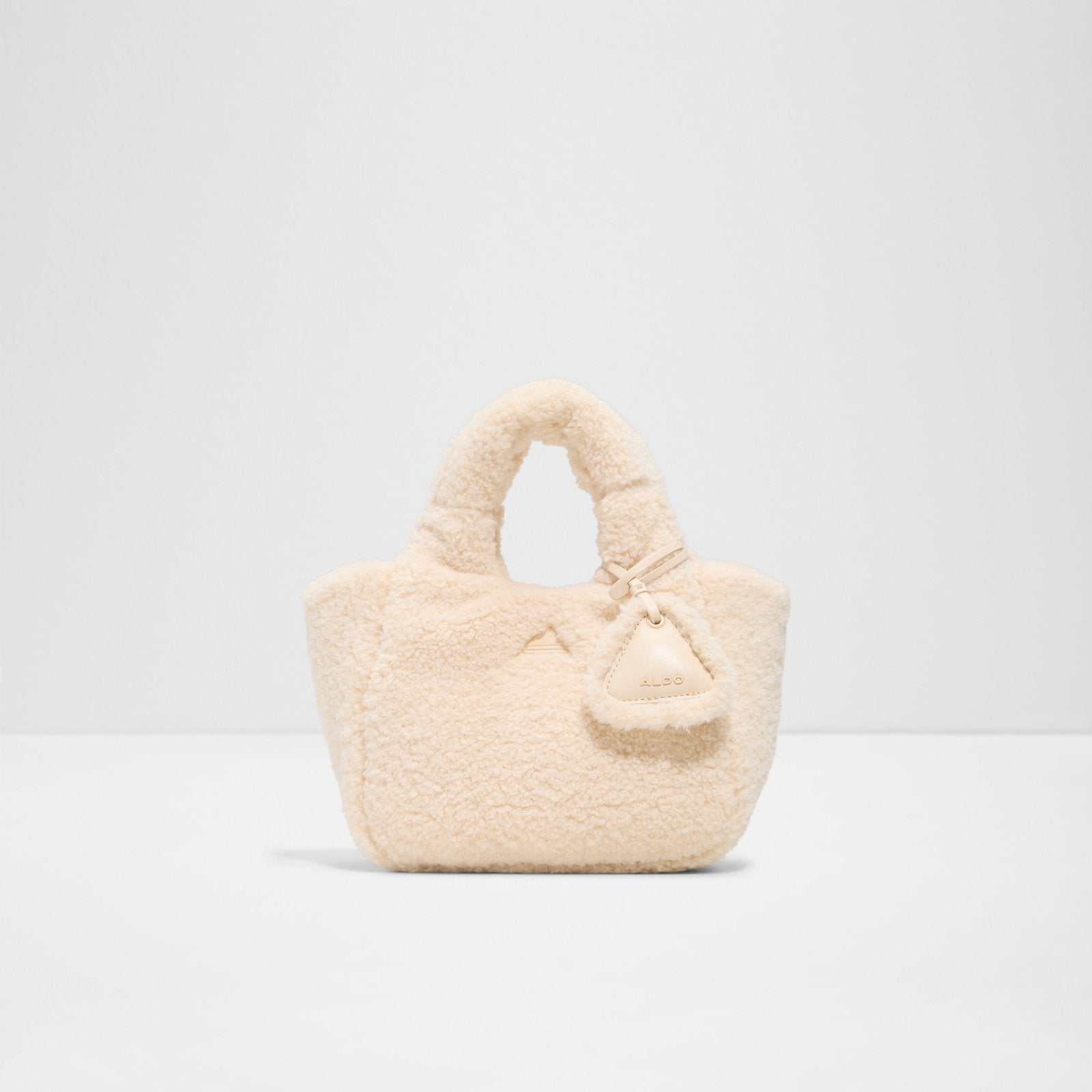 Ssoftsherpaa / Satchel