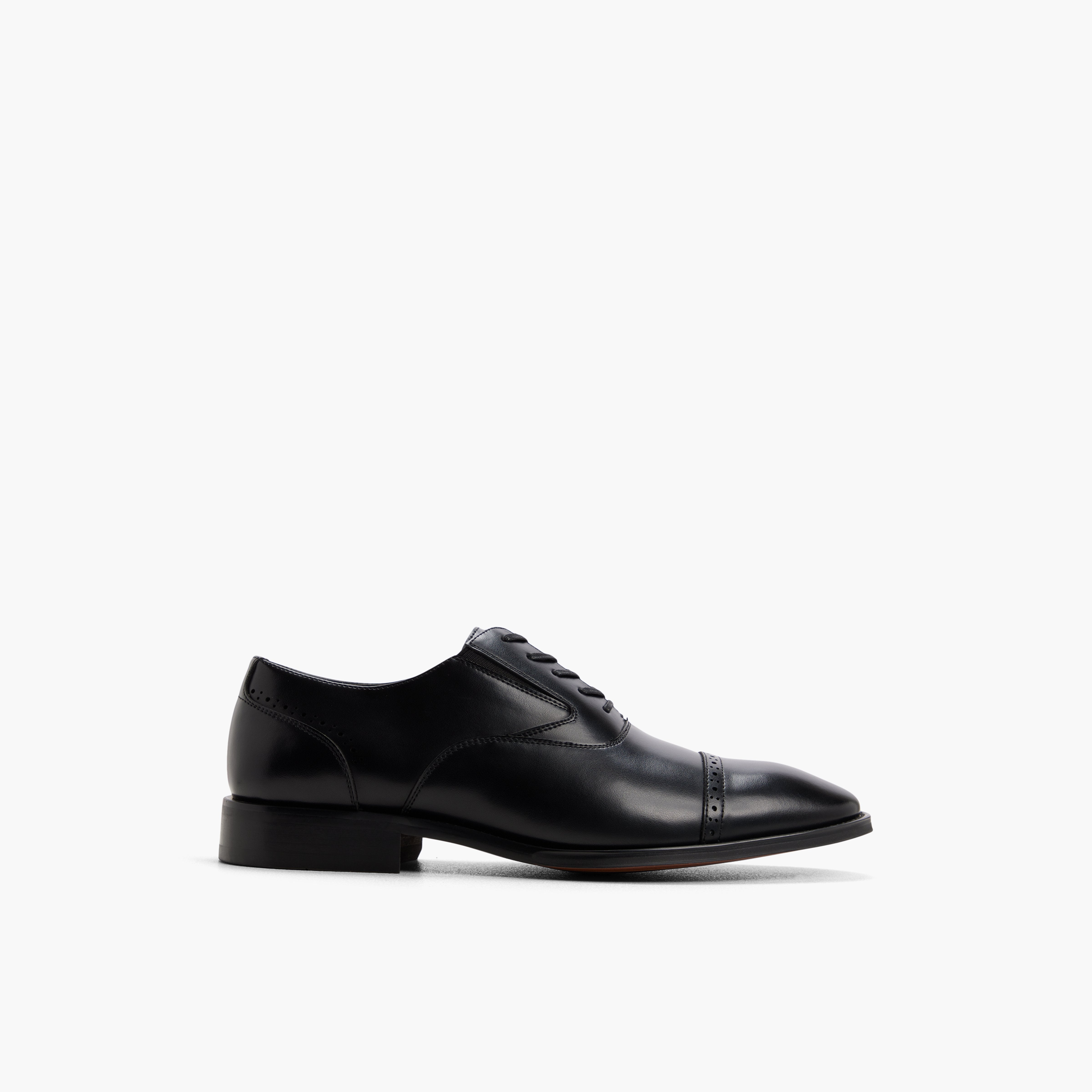 Stonewell \ Lace Ups