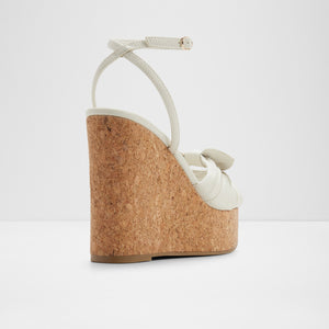 Tainah / Wedge Sandals