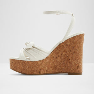 Tainah / Wedge Sandals