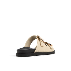 Taliah  /  Flat Sandals