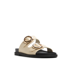 Taliah  /  Flat Sandals