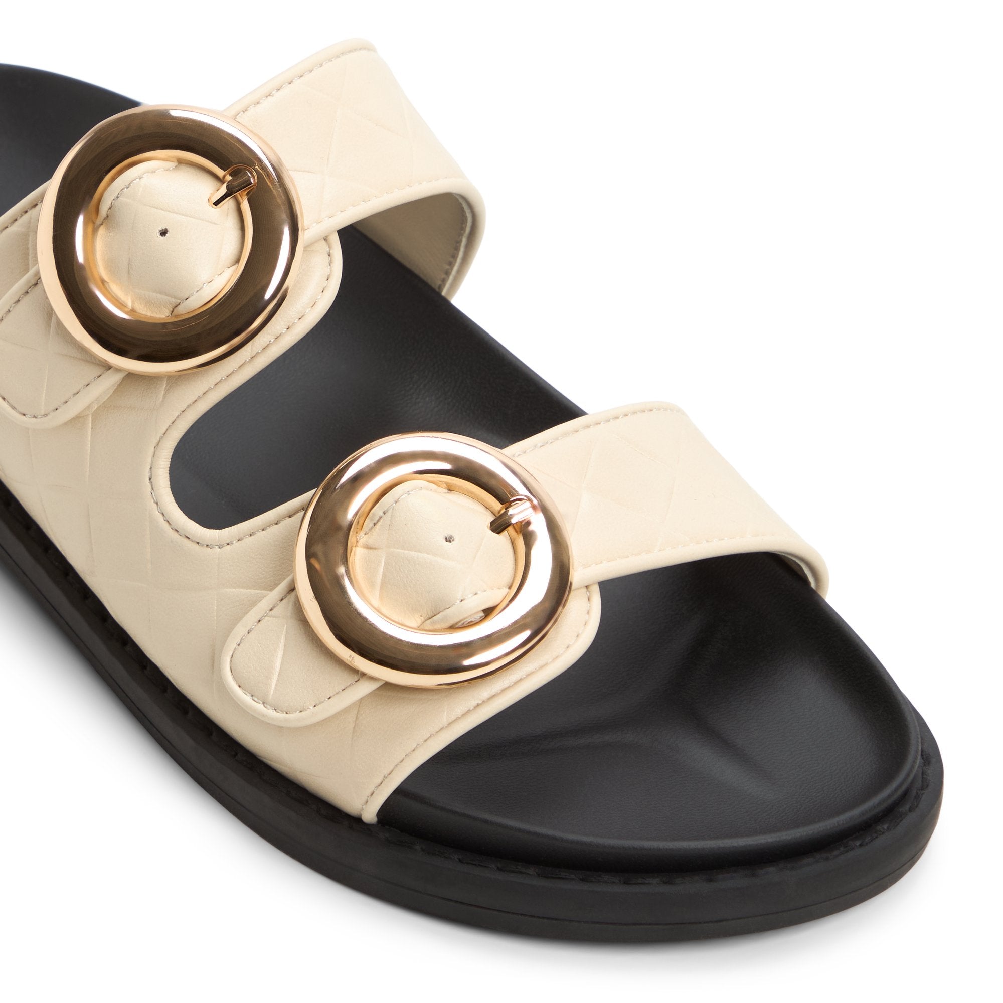 Taliah  /  Flat Sandals
