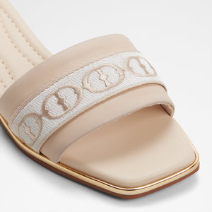 Tendre-In / Flat Sandals