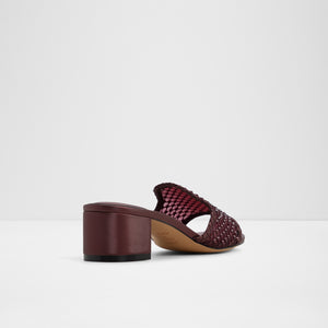 Tessi / Heeled Sandals